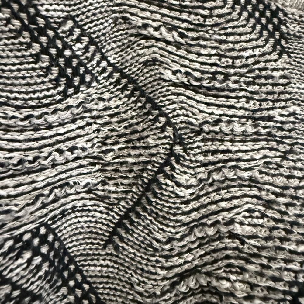 Vintage Avanzala for Harry Rosen Unisex Patterned Sweater - Picture 3 of 7